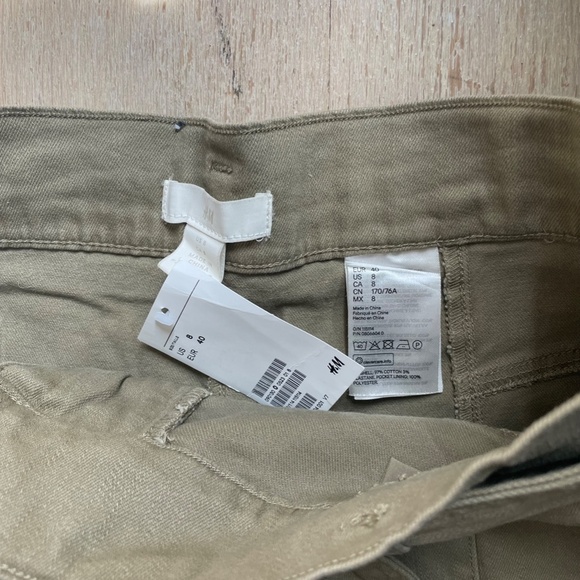 NWT H&M Belted Olive Green Trousers - Picture 3 of 3